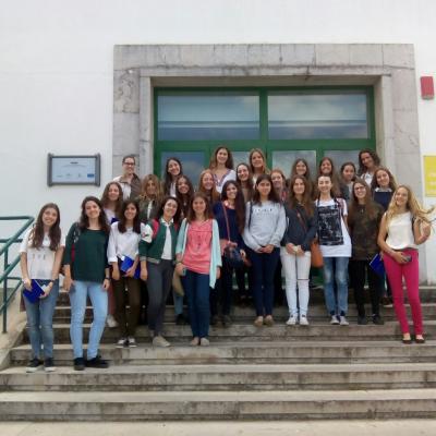 8 de Mayo de 2015, visita de las alumnas de bachillerato  del Colegio Zalima de Córdoba