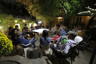 Imagen de unos de los encuentros celebrados en un patio cordobés durante la edición de 2022. 