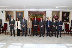 Foto de familia de los rectores y rectora de las universidades públicas andaluzas