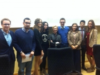 Rosa Díez debate sobre “Regeneración democrática y modelo de Estado”,  en la Facultad de Derecho y CCEE y EE