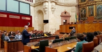 Estudiantes del Máster de la Cátedra Unesco visitan el Parlamento andaluz