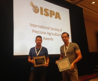 Los investigadores José Manuel Peña Barragán y Jorge Torres Sánchez, premiados por la Sociedad Internacional de Agricultura de Precisión