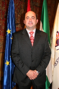 Manuel Torres Aguilar, Vicerrector de Estudiantes y Cultura