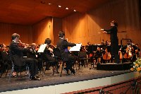 La Orquesta de Córdoba, con su directora a la cabeza, durante el concierto