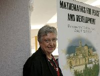La profesora Mary Gray reivindica el papel de la mujer a través de las Matemáticas