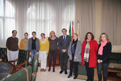 Representantes de la UCO y de la Asociación Nacional de Criadores de Ganado Bovino de Raza Cárdena Andaluza tras la firma del convenio