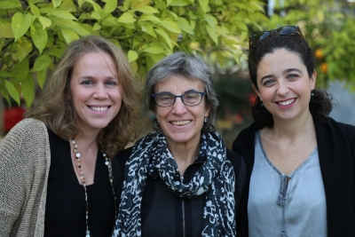 Amalia Reina, Anna Freixas y Bárbara Luque, investigadoras del Departamento de Psicología de la Universidad de Córdoba