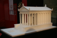 Reproducción del templo romano de Claudio Marcelo