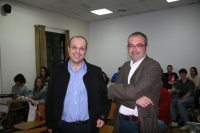 Rafael Ruiz (derecha), junto a Rafael Cejudo antes de empezar la clase