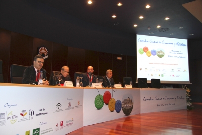 De izquierda a derecha, Haizam Amirah Fernndez, Shlomo Ben Ami, Manuel Torres Aguilar y Mustafa Barghouti