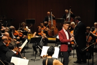 E clarinetista Claudio Colume en un momento de su interpretación con la Orquesta de Córdoba