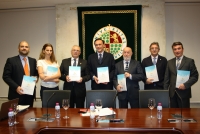 El consejo rector, antes de su reunión en Jaén