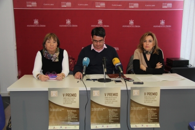 De izquierda a derecha, Mercedes Osuna, Pedro García y Rosario Mérida.