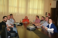 La ministra saharaui durante su reunin con integrantes del Grupo de Cooperacin de las TICs de la Universidad de Crdoba 