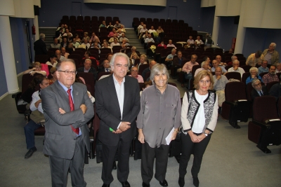De izqda. a dcha., Juan Antonio Caballero, Jos Mara Velzquez Gaztelu, Luis Prez Cardoso y Julia Muoz Molina