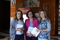 María Rosal, directora de la Unidad de Igualdad; María Teresa Roldán, vicerrectora de Investigación; y Rosario Mérida, vicerrectora de Vida Universitaria y Responsabilidad Social de la Universidad de Córdoba