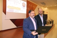 De izquierda a derecha, Librado Carrasco y Enrique Quesada durante la rueda de prensa