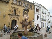 El SEPA  de la Universidad de Córdoba llevó a cabo una ruta guiada en bicicleta por lugares con encanto de Córdoba para los usuarios del programa ' A la UCO en bici'