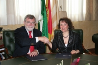 El rector, José Manuel Roldán y la presidenta del Instituto Municipal de Artes Escénicas 