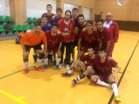 Equipo de fútbol sala masculino ganador de la medalla de bronce en los CAU