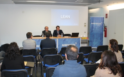 De izquierda a derecha, Antonio Díaz y Juan Ramón Cuadros, durante la presentación de las jornadas