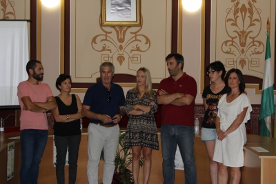 Autoridades asistentes a la clausura del curso de Arqueologa celebrado en Belmez