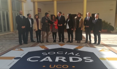 Autoridades en la presentación de UCO Social Cards
