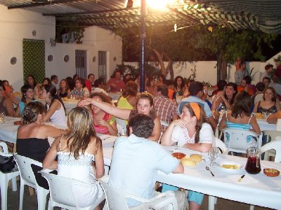 Corduba 05. Una cena rural en la aldea de La Cardenchosa sirve de despedida de los cursos de esta semana de Fons Mellaria