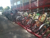 Numerosas bicis aparcadas en la Facultad de Ciencias de la Educaci