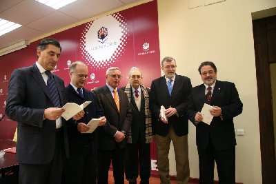 Presentado el libro homenaje al profesor Lpez Ontiveros