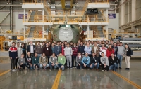 Estudiantes y profesores durante la visita Airbus Defense and Space 