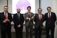 De izquierda a derecha, Francisco Ríos, Enrique Quesada, Pablo López, Alfonso García-Ferrer y Antonio Casado antes del inicio de la presentación