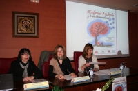 De izquierda a derecha, Antonia Ramírez, Rosario Mérida y María García.