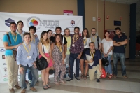 Miembros de los equipos de la Universidad de Córdoba, momentos antes del primer debate del mundial.