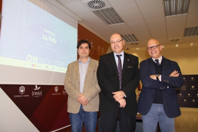 De izquierda a derecha, Francisco Adame, Antonio Cubero y Rafael Linares, en la presentación de la jornada. 