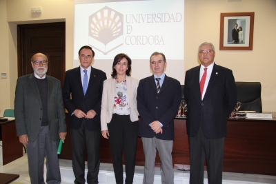 De izquierda a derecha, Bernardo Bueno, Jos Carlos Gmez Villamandos, Mara Luisa Ceballos, Luis Miranda y Miguel del Pino. 