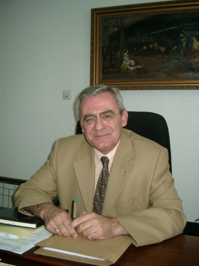 Imagen de archivo del profesor José Roldán Cañas