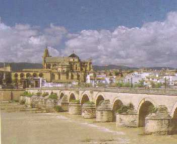 Córdoba. Puente romano sobre el río Guadalquivir