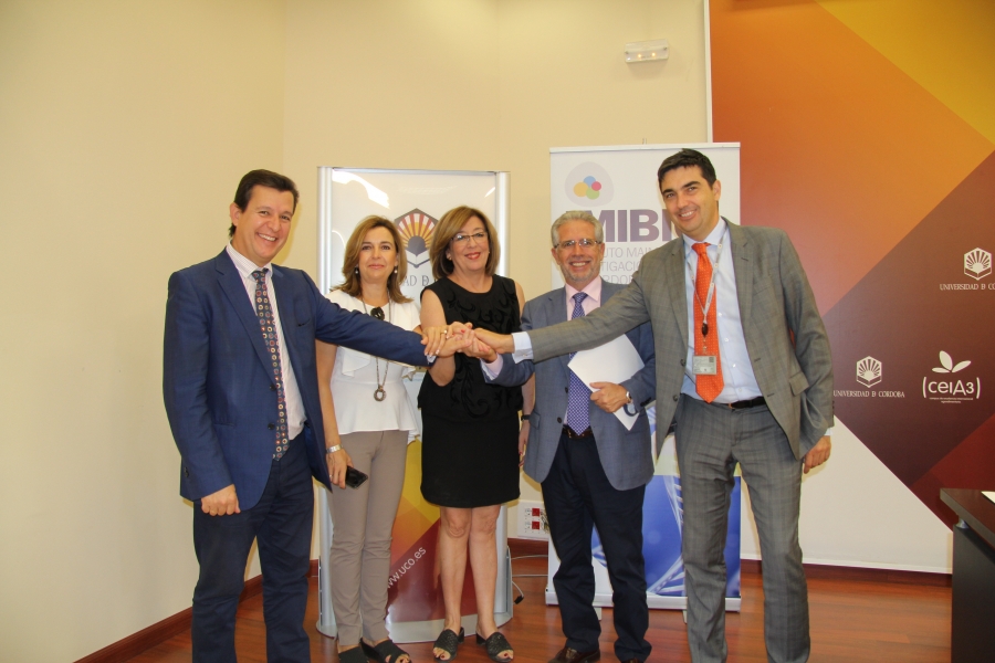 UCOidiomas firma un convenio de colaboración con el IMIBIC y FIBICO