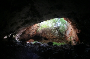 Entrada a la cueva de los Mármoles. Fotografía de Juan Carlos Vera Rodríguez 