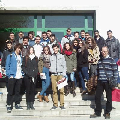 6 de febrero de 2015, visita de los alumnos de 2º curso de Bachillerato de los  I.E.S. Lope de Vega, Averroes y Aljanadic (Posadas) 