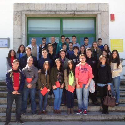 1 de abril de 2016: visita de los alumnos de bachillerato del I.E.S. Carbula (Almodóvar del Rio) y EE.PP Sagrada Familia (Baena)