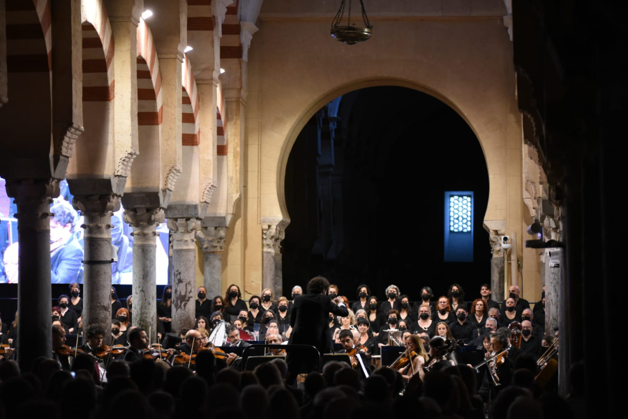 La Universidad de Córdoba celebra su 50º aniversario con un concierto en la Mezquita-Catedral