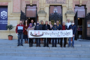 Representantes del proyecto Shepherd Bridge con el Vicerrector Luis Medina