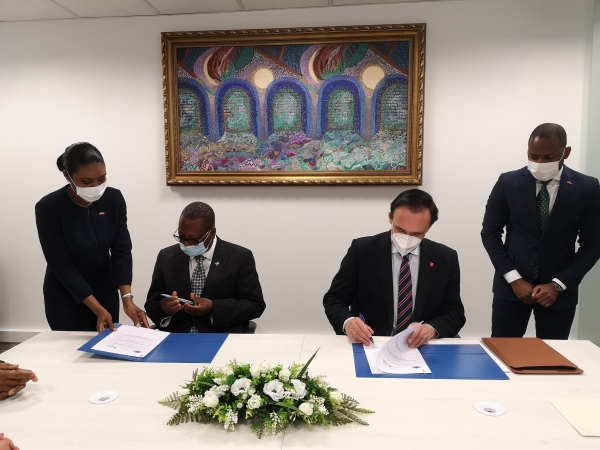 Crue firma un convenio de cooperación con la Conferencia de Rectores de Haití en materia de investigación, formación y transferencia
