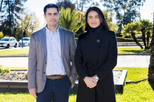 Antonio Valero y Elena Carrasco, investigadores del grupo AGR-170 &#039;HIBRO: Calidad y Seguridad Alimentaria&#039;.