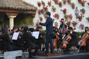 Un momento del concierto ofrecido en el Palacio de Viana dentro de los actos conmemorativos del 50 aniversario de la Facultad de Filosofía y Letras.