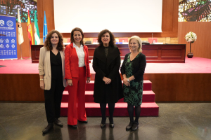 De izquierda a derecha: Marta Pérez, Lourdes Arce, M.ª Paz Aguilar y Carmen Galán.