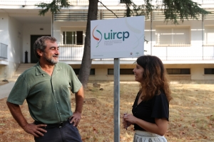 Los investigadores Juan Carranza y Eva de la Peña de la Unidad de Investigación en Recursos Cinegéticos y Piscícolas (UIRCP) de la Universidad de Córdoba 