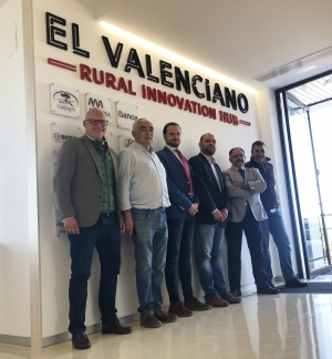 Representates de la UCO en El Valenciano